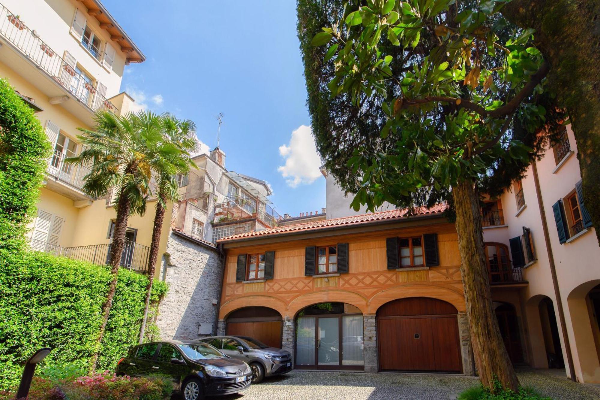 Corte Delle Rondini - Bymyhomeincomo Como