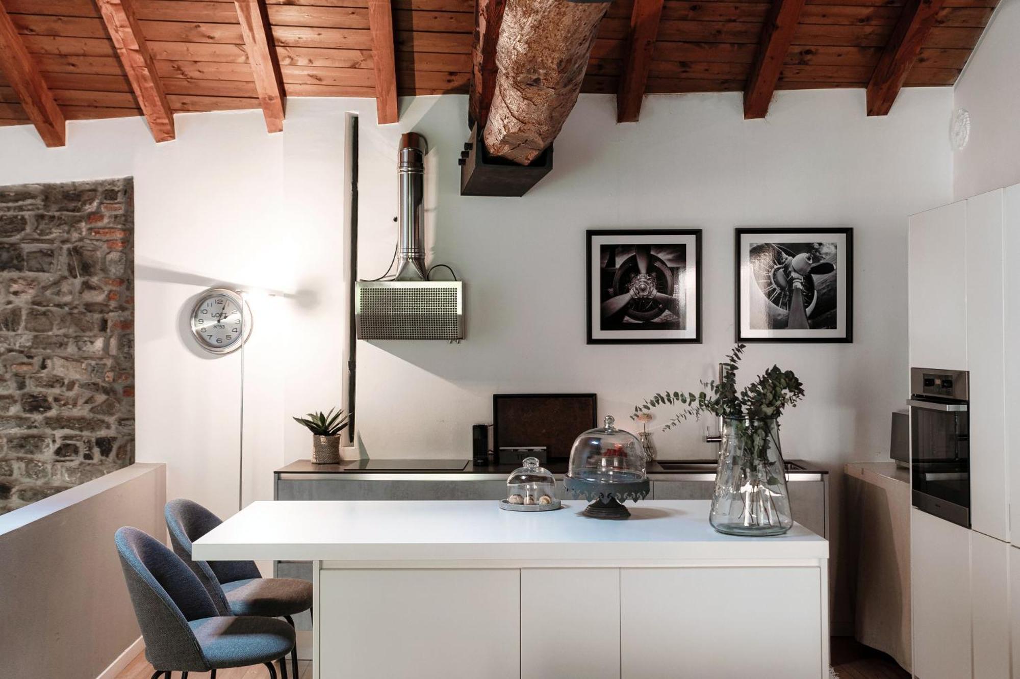 Corte Delle Rondini - Bymyhomeincomo Apartment *