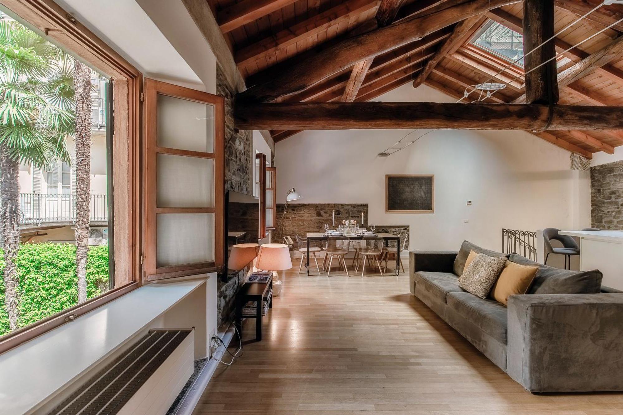 Corte Delle Rondini - Bymyhomeincomo Apartment