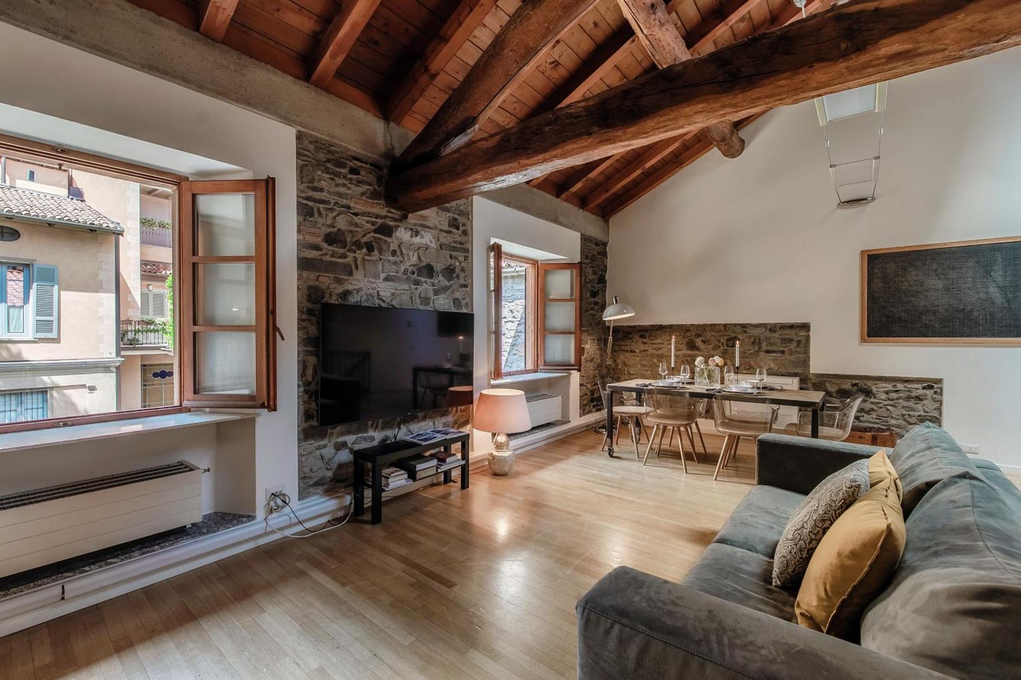 Apartment Corte Delle Rondini - Bymyhomeincomo Como