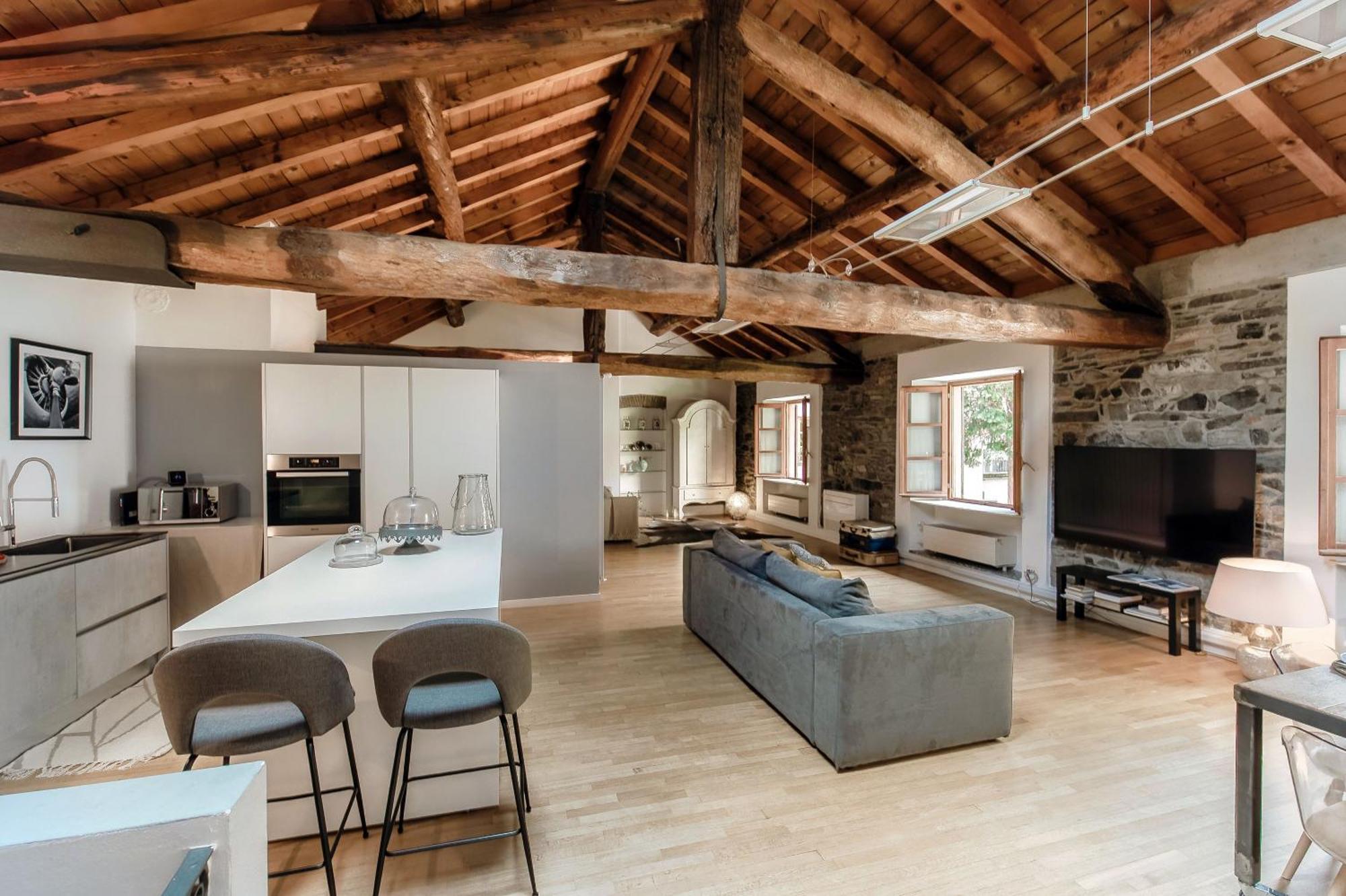 Corte Delle Rondini - Bymyhomeincomo * Como